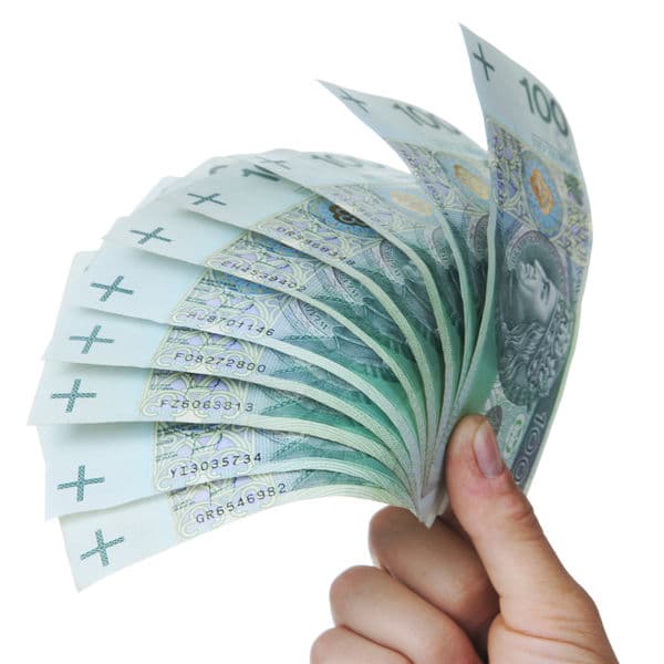 Firmy muszą zapłacić pracownikom za nieobecność z powodu powodzi 