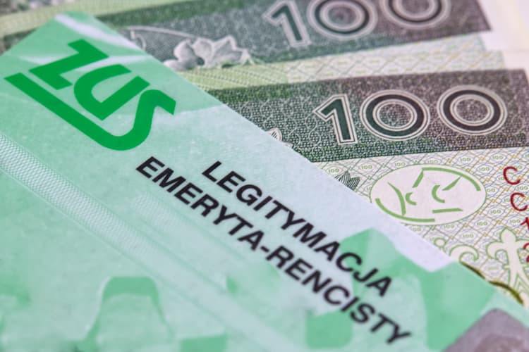 ZUS przeliczy emerytury czerwcowe z urzędu w 2026 roku