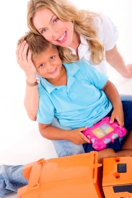 Od 1 lutego zmiany w uprawnieniach rodzicielskich przy adopcji 